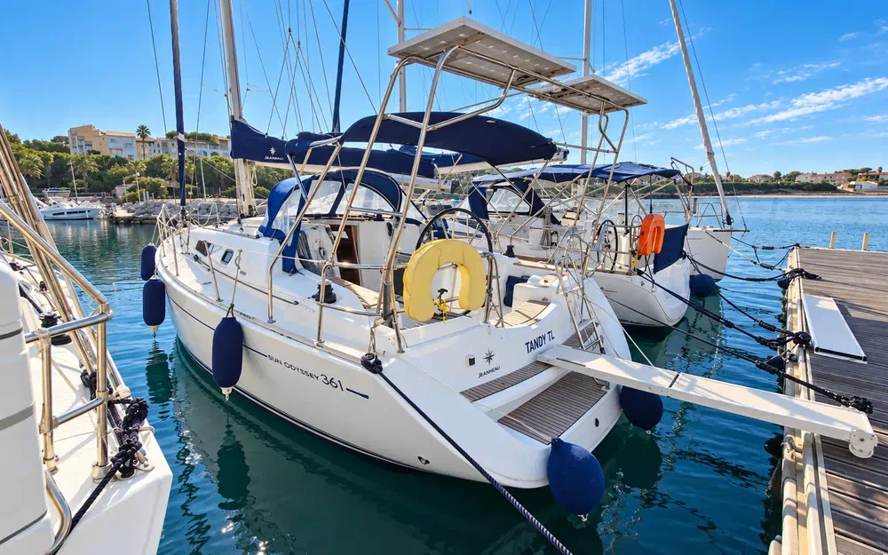 slider 1 Jeanneau Sun Odyssey 36 i