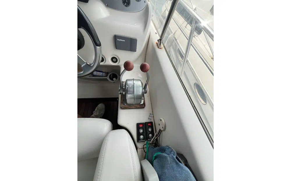 slider 9 Sessa Marine Oyster 30
