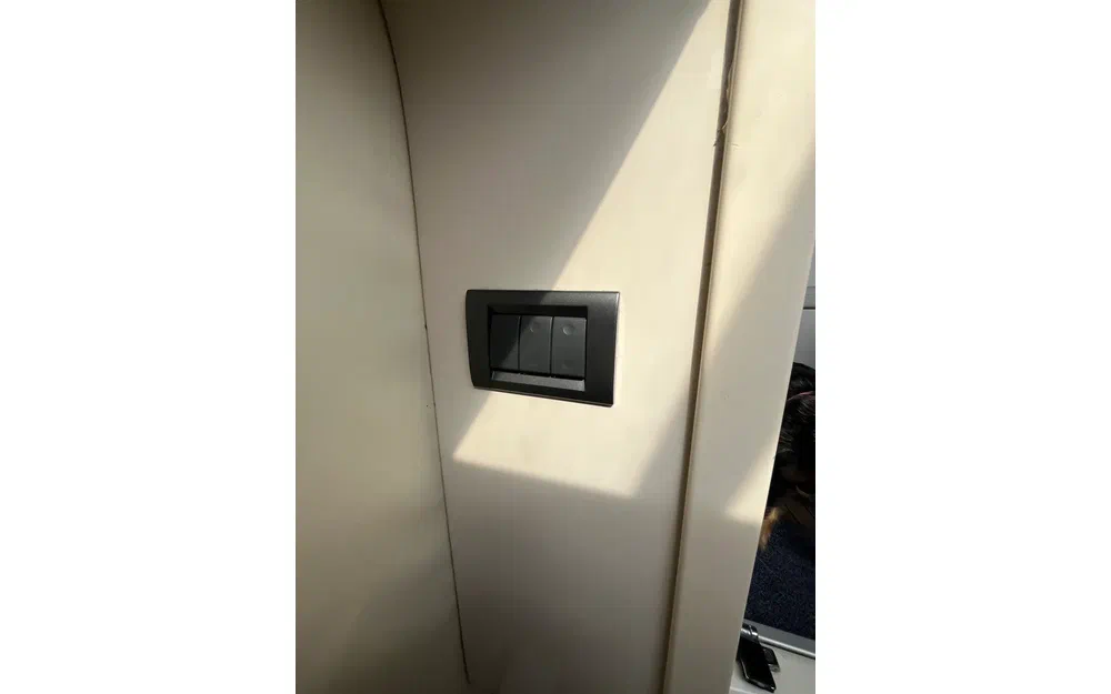 slider 20 Sessa Marine Oyster 30