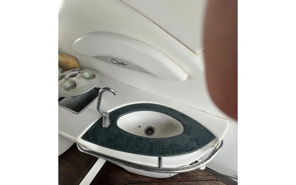 slider 5 Sessa Marine Oyster 30