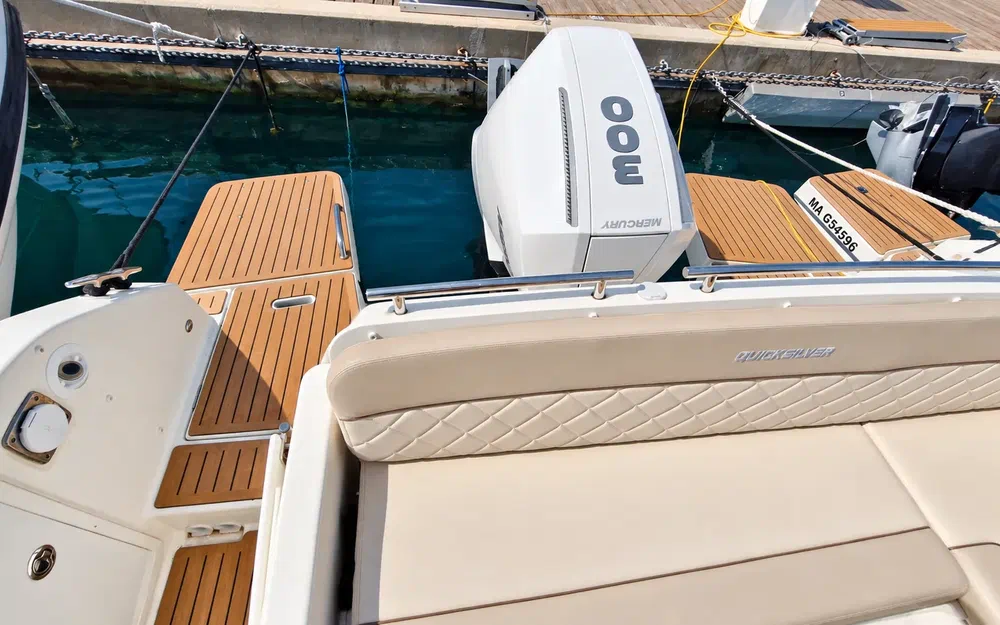slider 16 Quicksilver Activ 875 Sundeck