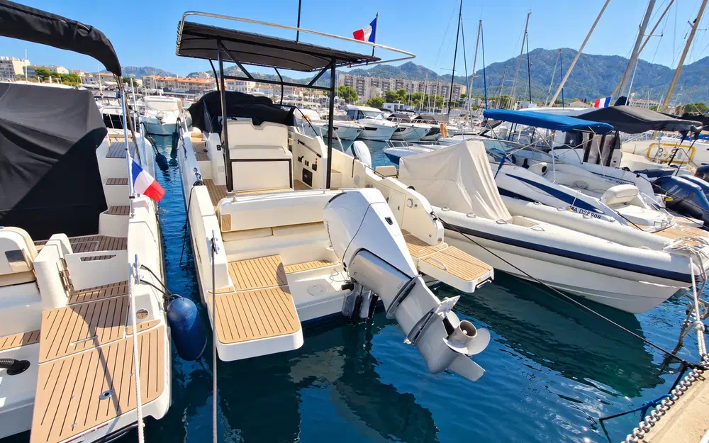 slider 1 Quicksilver Activ 875 Sundeck
