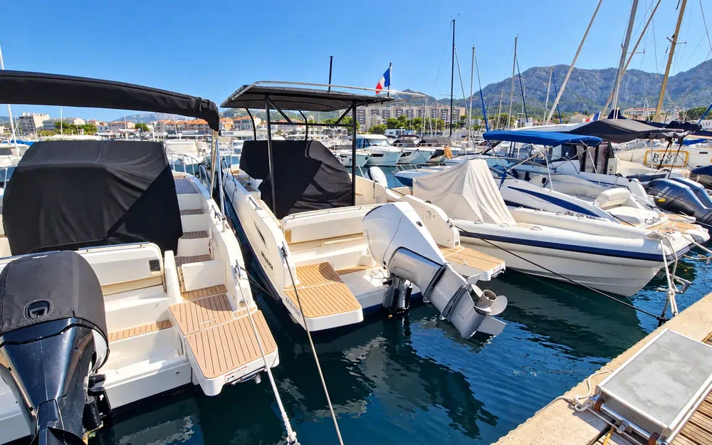 slider 18 Quicksilver Activ 875 Sundeck
