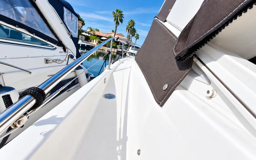 slider 19 Jeanneau Prestige 30 S Hard Top