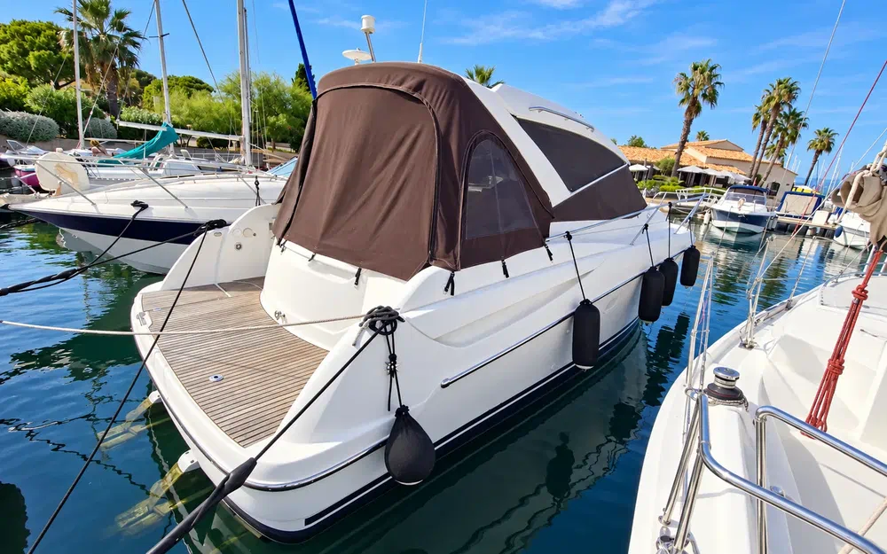 slider 1 Jeanneau Prestige 30 S Hard Top