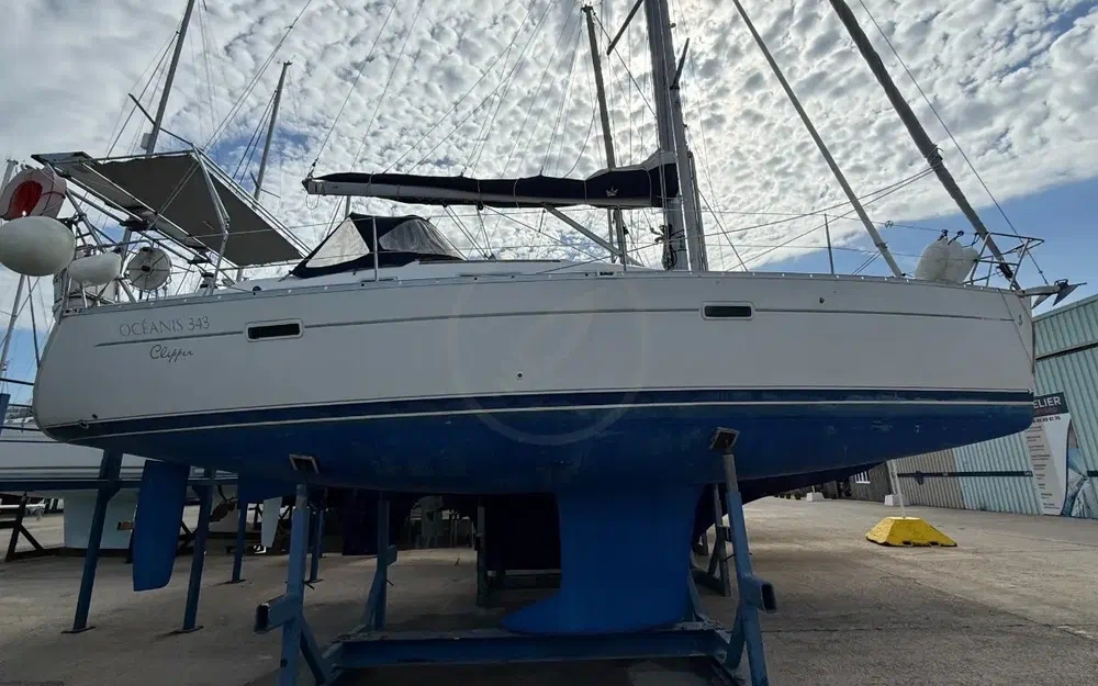 slider 3 Beneteau Oceanis 343 Clipper