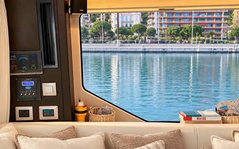 slider 13 Cranchi Eco Trawler 43