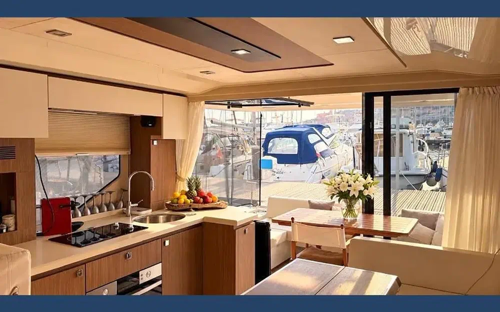 slider 18 Cranchi Eco Trawler 43