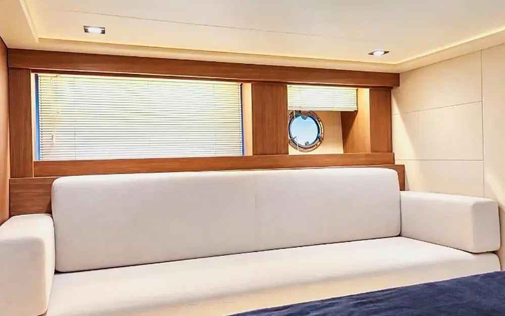slider 27 Cranchi Eco Trawler 43