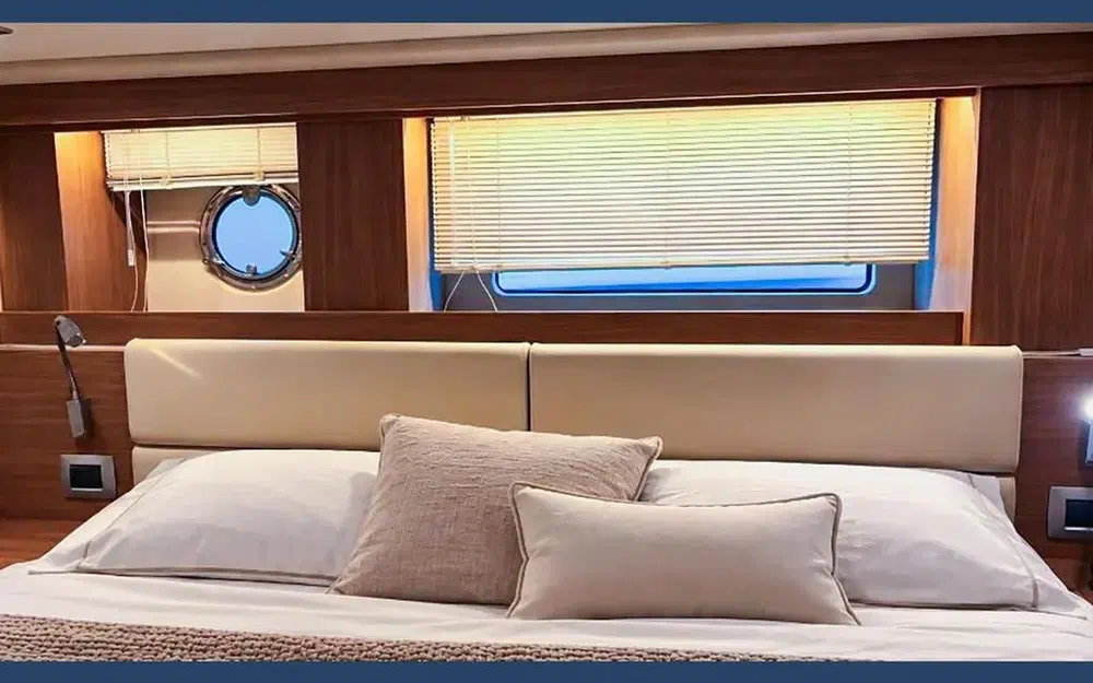 slider 28 Cranchi Eco Trawler 43