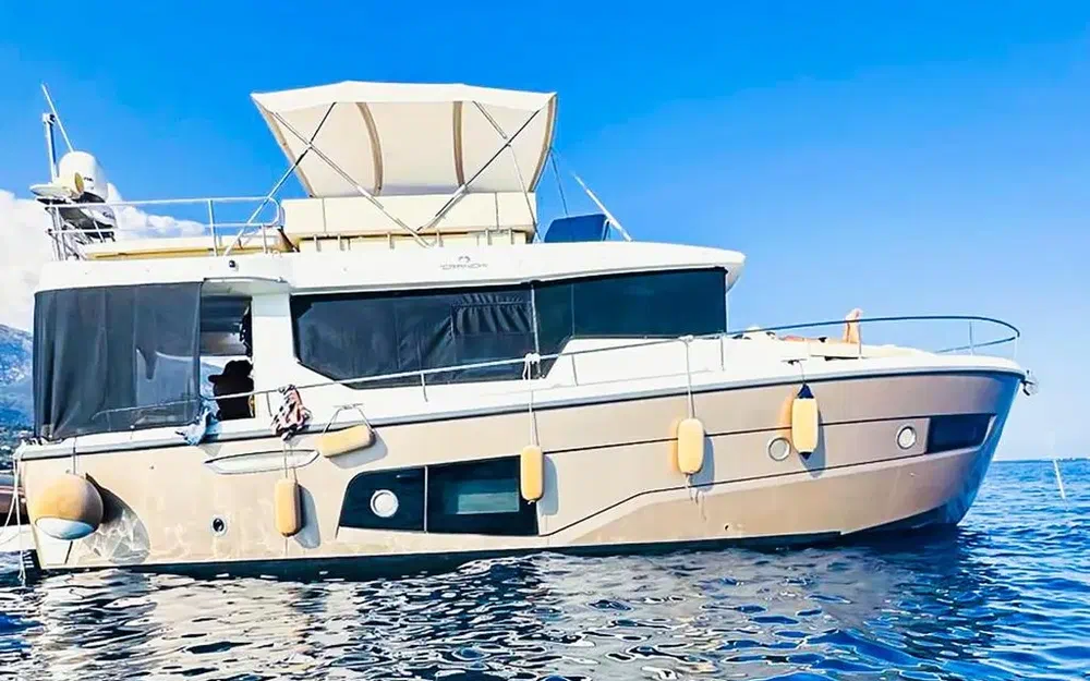slider 2 Cranchi Eco Trawler 43