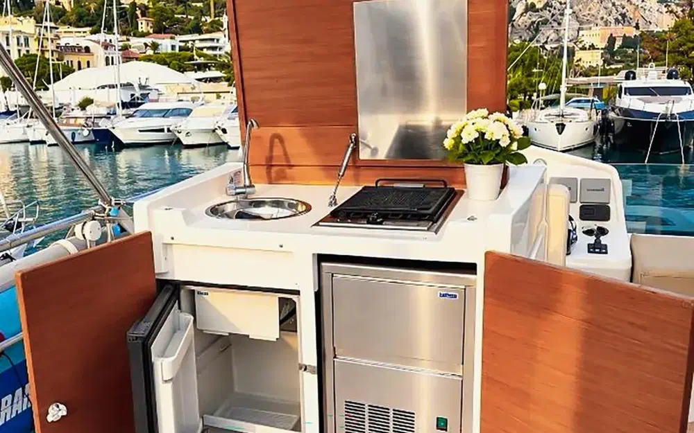 slider 38 Cranchi Eco Trawler 43