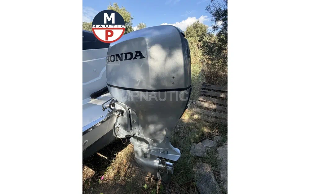 slider 14 Ranieri Voyager 21 S