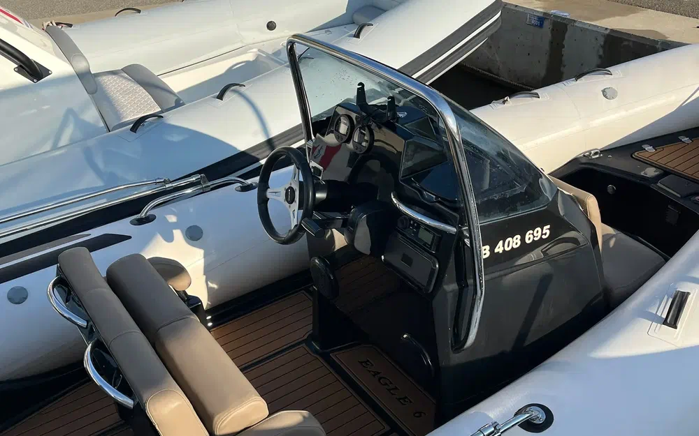slider 11 Brig Eagle 6