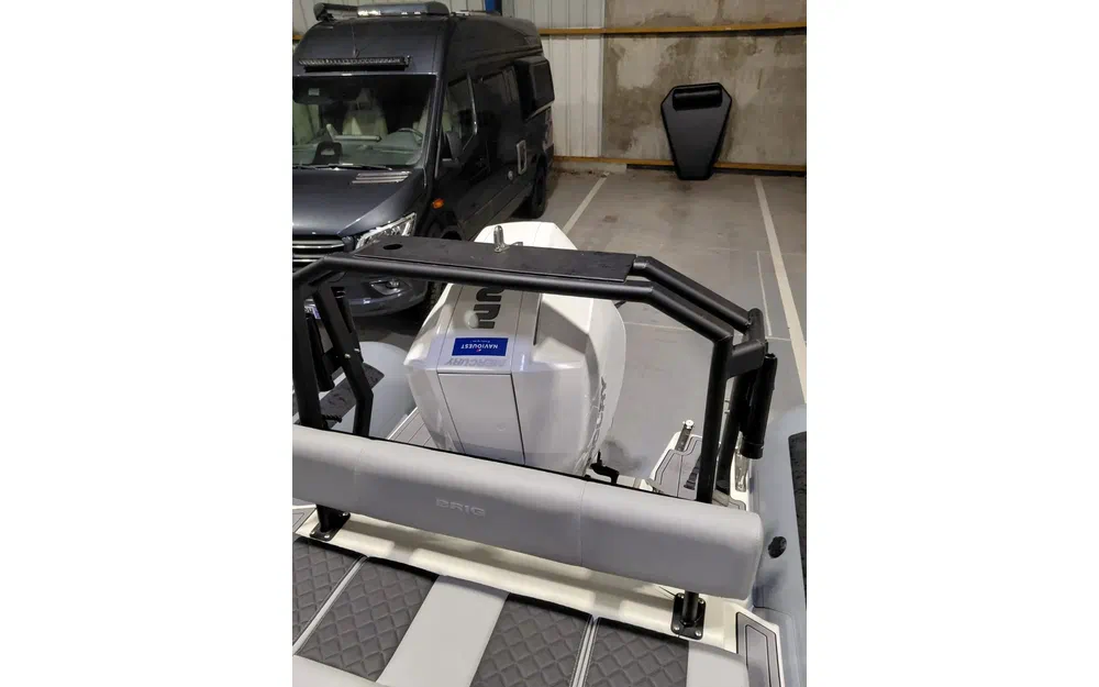slider 8 Brig Navigator 22