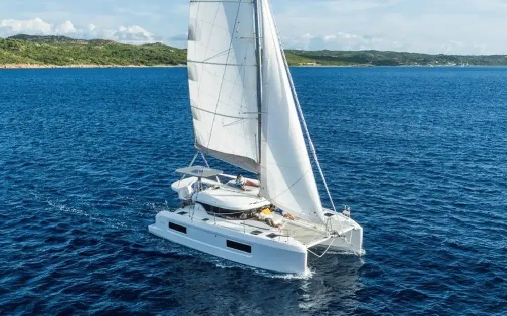 slider 3 Lagoon 38