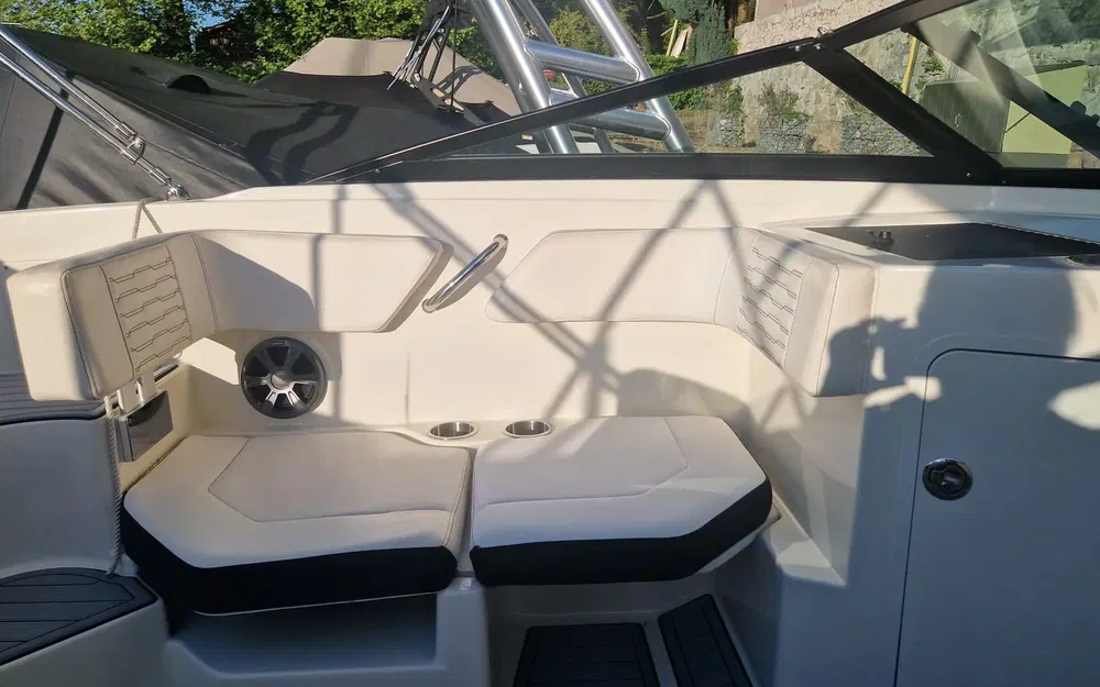 slider 9 Sea Ray Saa Ray 190 SPX + Place de port+ remorque double essieux OB