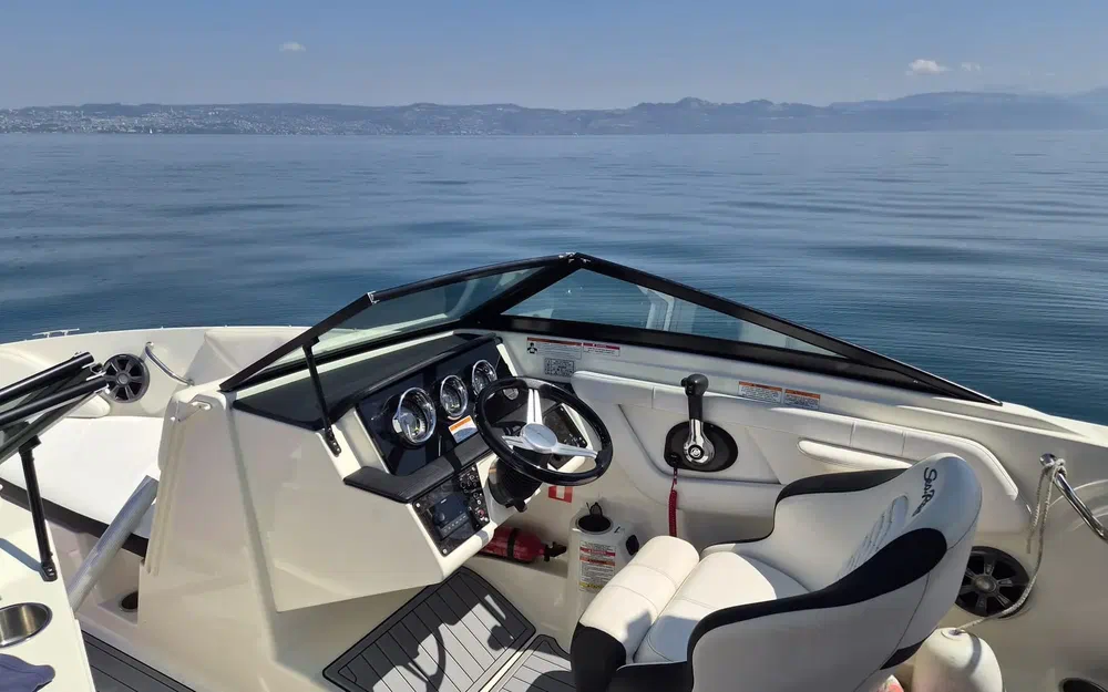 slider 1 Sea Ray Saa Ray 190 SPX + Place de port+ remorque double essieux OB
