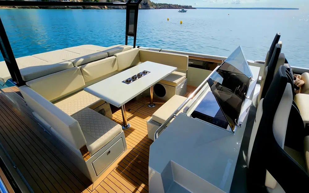 slider 19 De Antonio Yachts D36 Open