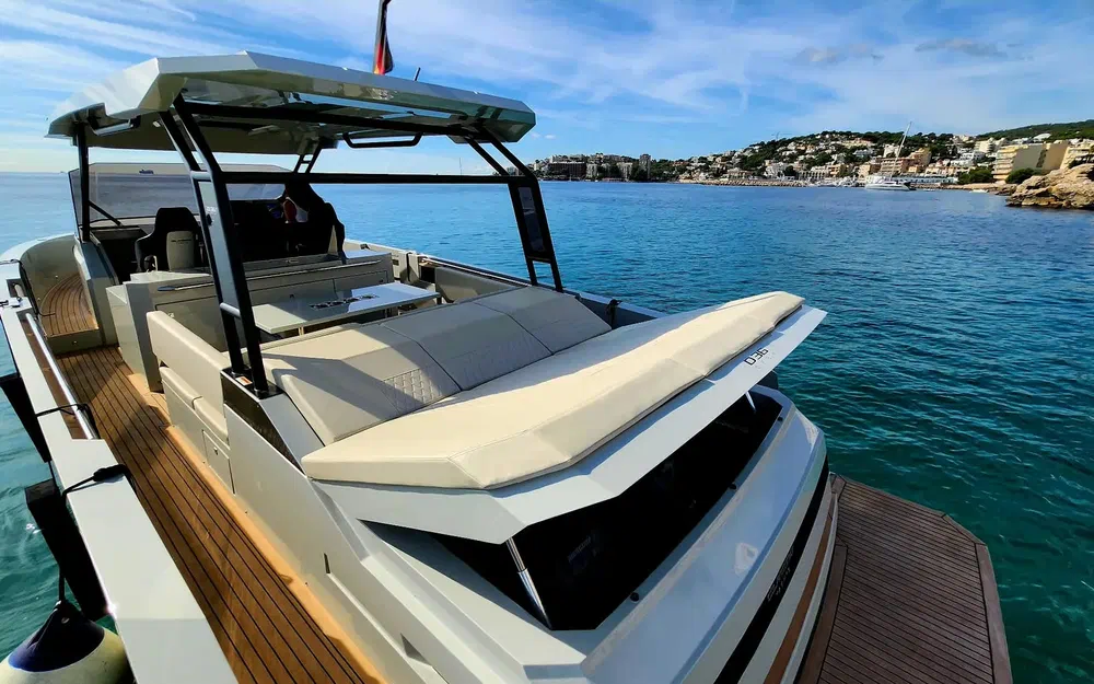 slider 31 De Antonio Yachts D36 Open