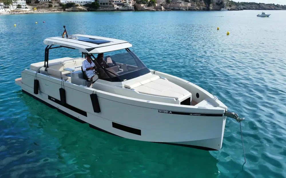 slider 7 De Antonio Yachts D36 Open