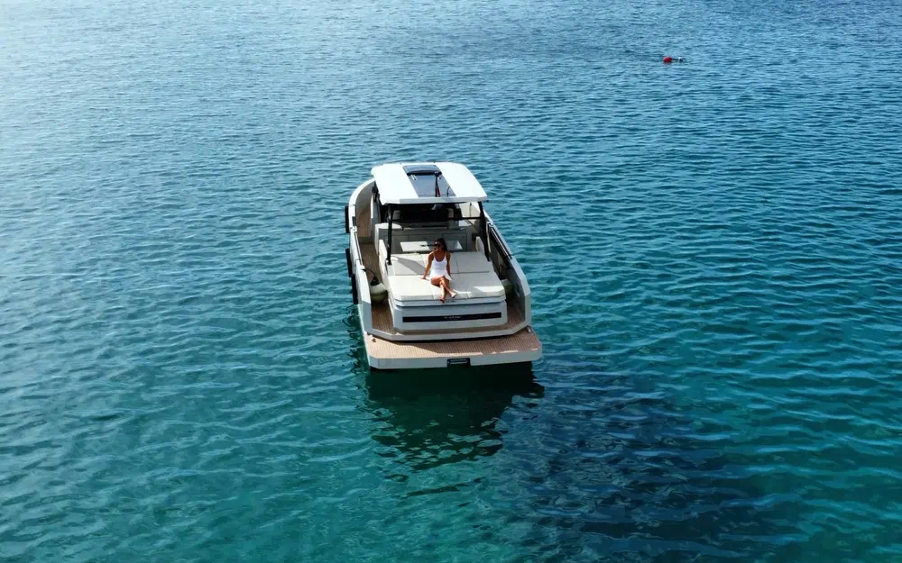 slider 8 De Antonio Yachts D36 Open