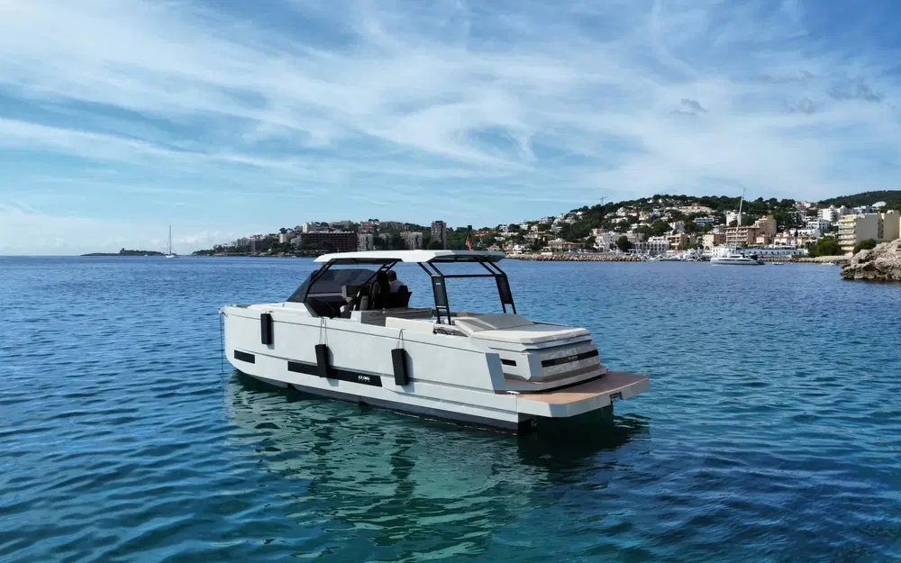 slider 11 De Antonio Yachts D36 Open