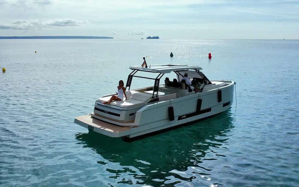 slider 12 De Antonio Yachts D36 Open