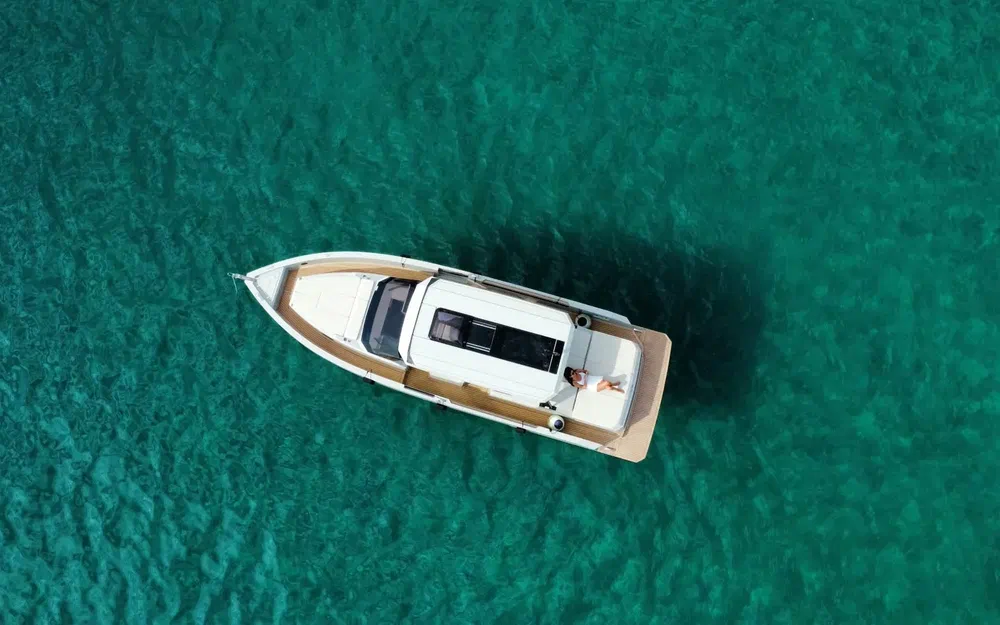 slider 2 De Antonio Yachts D36 Open