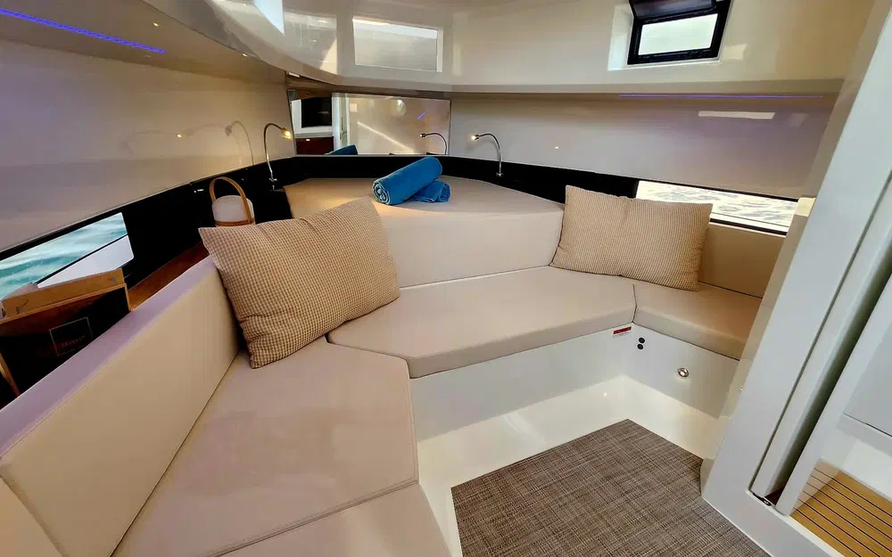 slider 44 De Antonio Yachts D36 Open