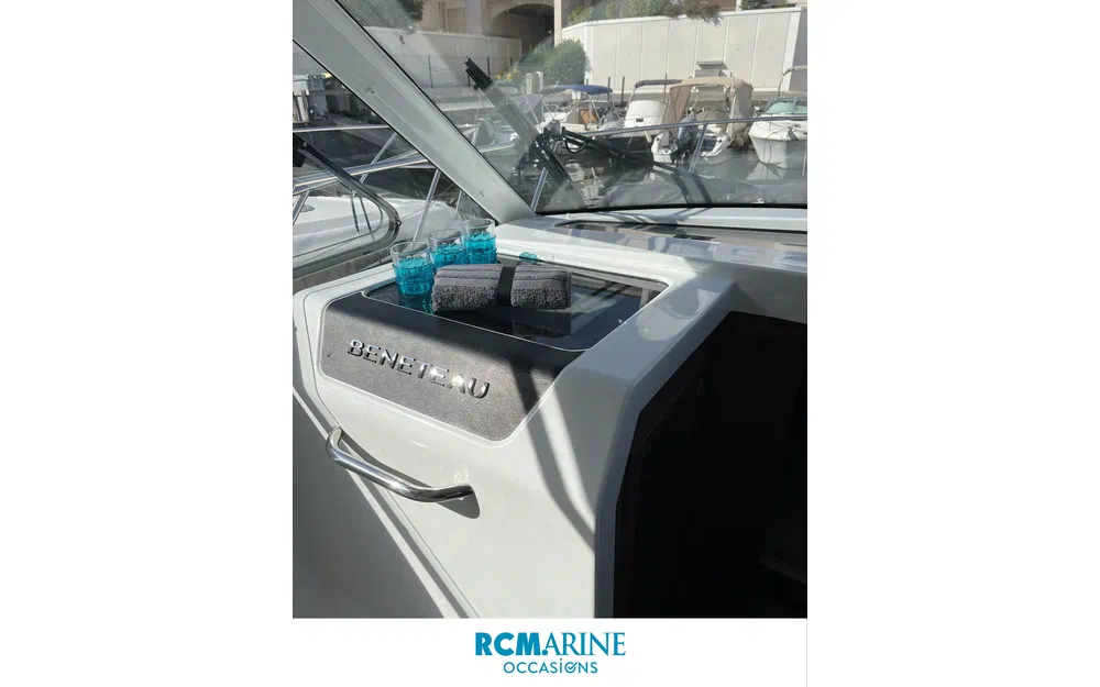 slider 12 Beneteau Antares 9 OB