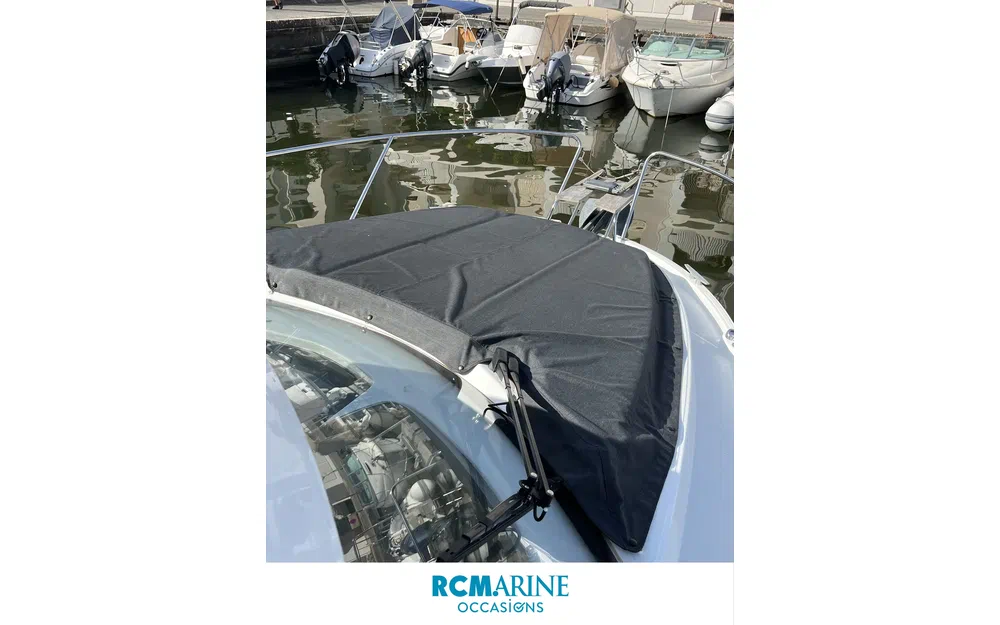 slider 3 Beneteau Antares 9 OB