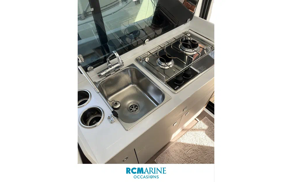 slider 7 Beneteau Antares 9 OB