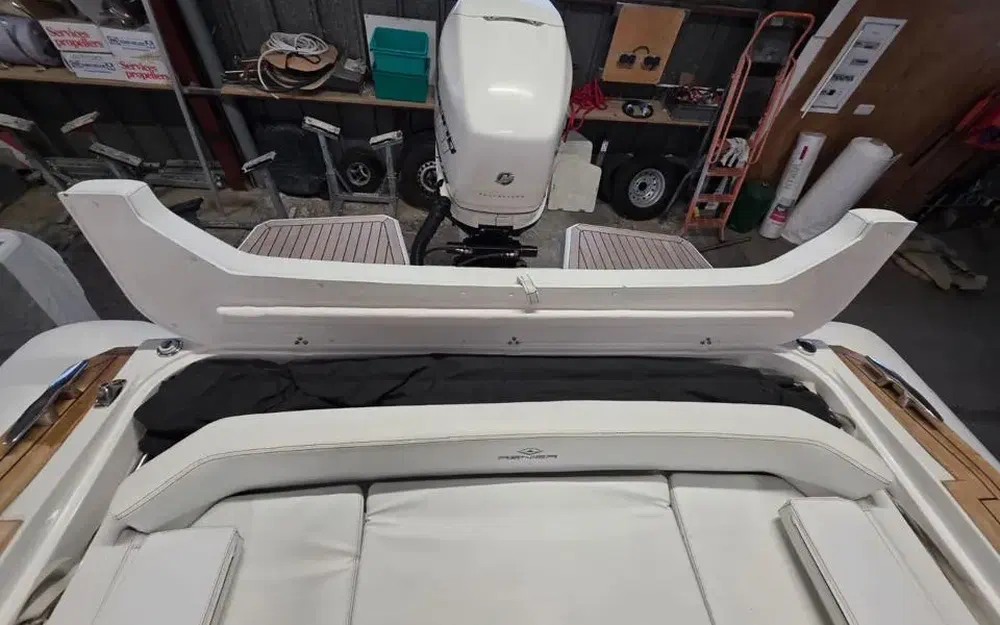 slider 9 Renier R9 Tourer