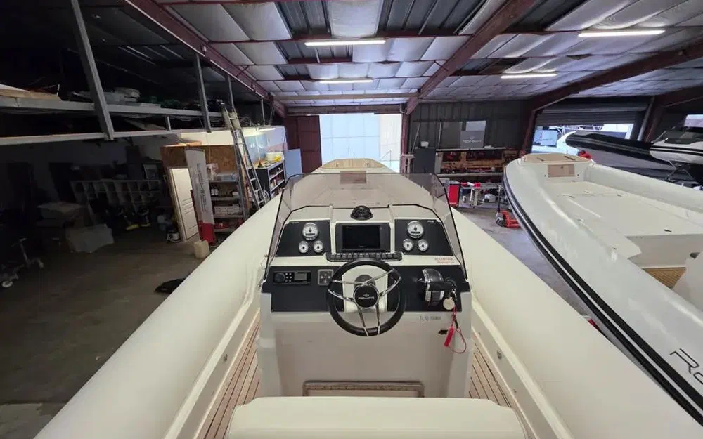 slider 16 Renier R9 Tourer