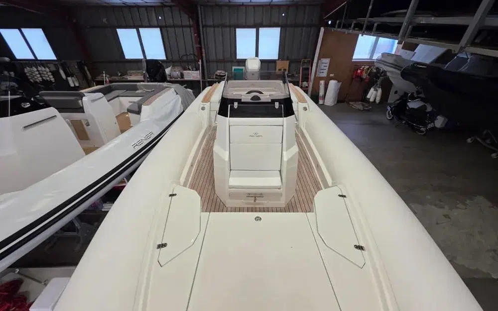 slider 20 Renier R9 Tourer
