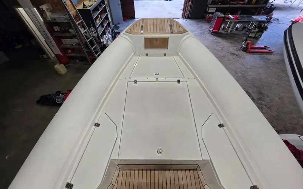 slider 21 Renier R9 Tourer