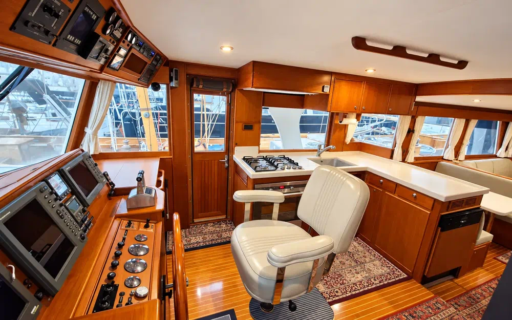 slider 1 Grand Banks 52 Europa