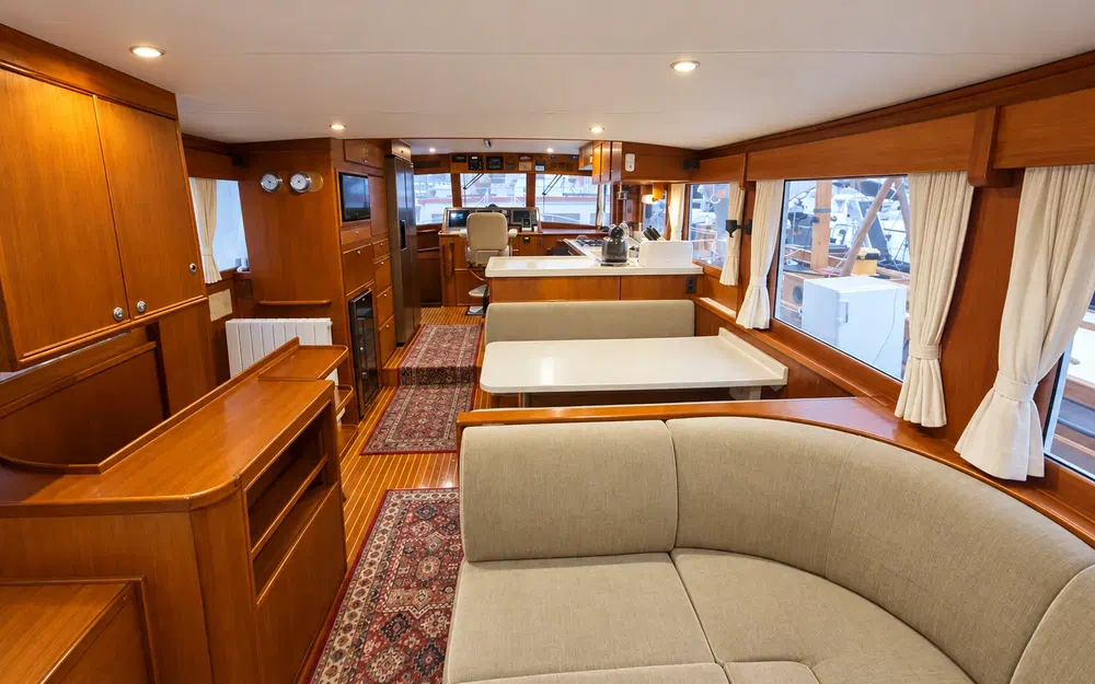 slider 6 Grand Banks 52 Europa