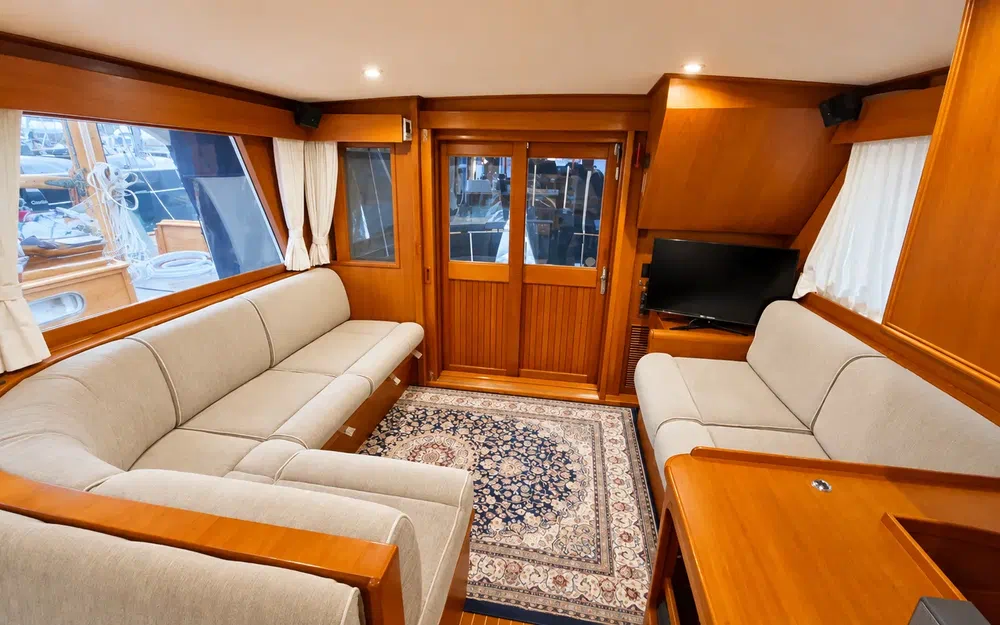 slider 3 Grand Banks 52 Europa