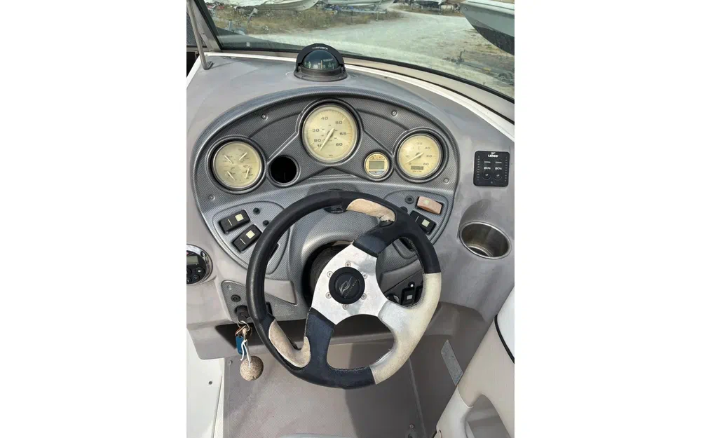 slider 23 Rinker Captiva 246 Br