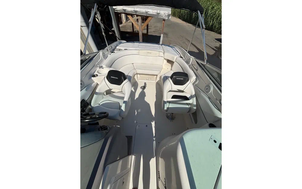 slider 10 Rinker Captiva 246 Br