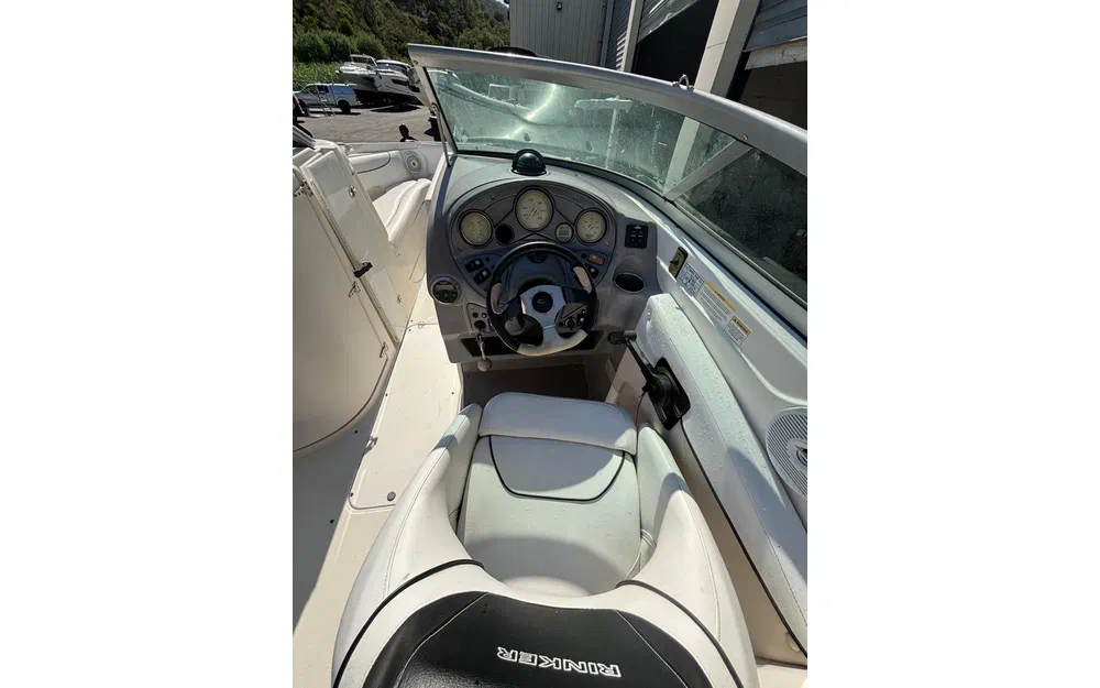 slider 11 Rinker Captiva 246 Br