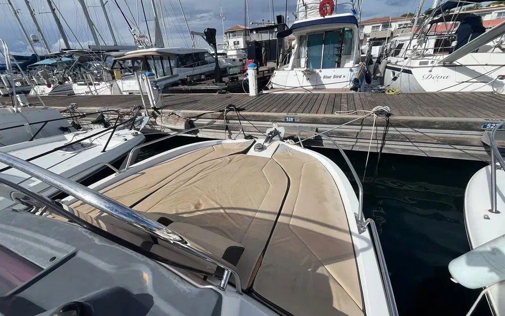 slider 4 Beneteau Flyer 6 SUNdeck