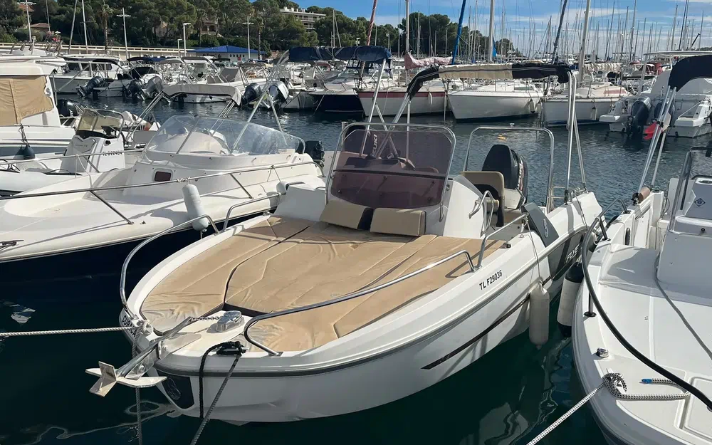 slider 0 Beneteau Flyer 6 SUNdeck