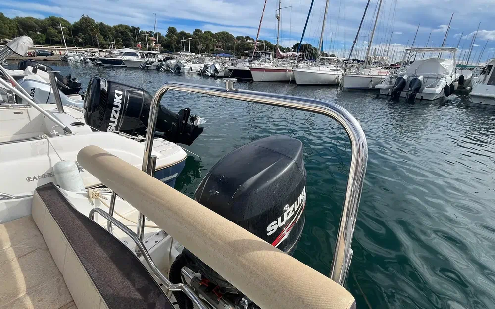 slider 9 Beneteau Flyer 6 SUNdeck