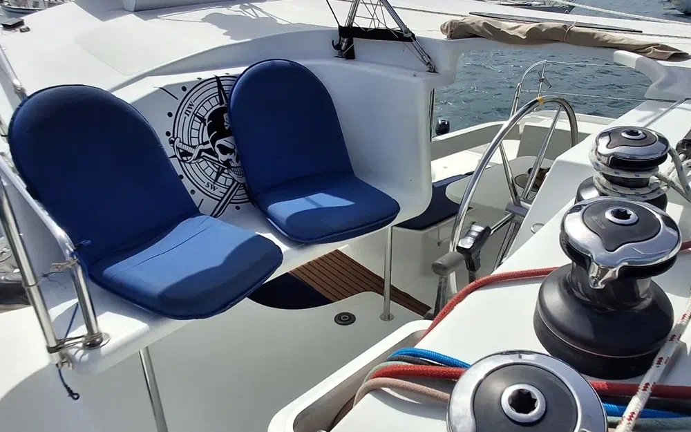 slider 11 Fountaine Pajot Lipari 41 Evolution Quatuor