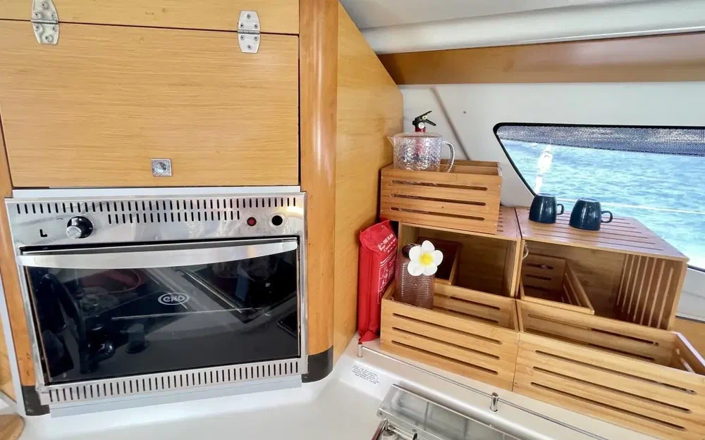 slider 19 Fountaine Pajot Lipari 41 Evolution Quatuor