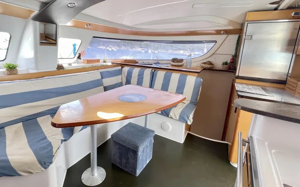 slider 20 Fountaine Pajot Lipari 41 Evolution Quatuor