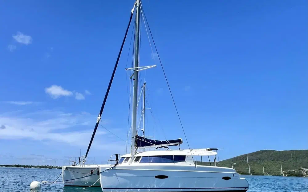 slider 1 Fountaine Pajot Lipari 41 Evolution Quatuor